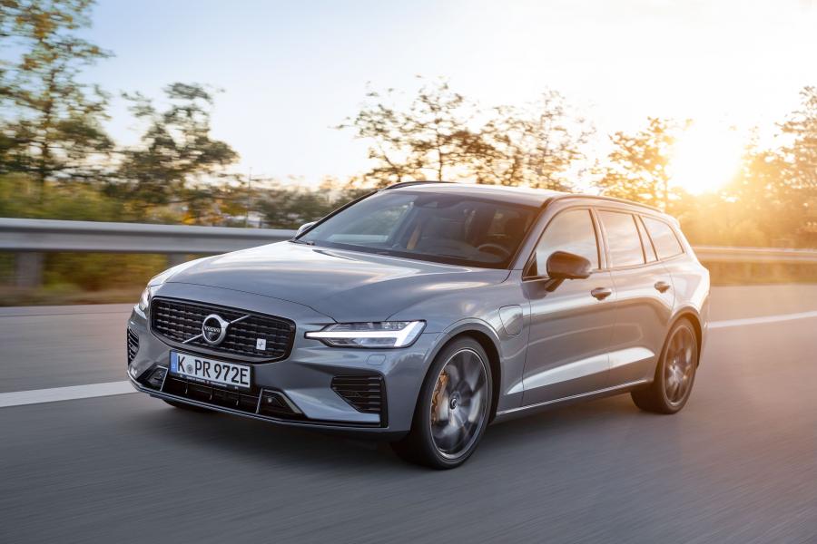  Volvo V60 T8 Polestar Engineered 2019 года  (WW) (фото 2 из 11)